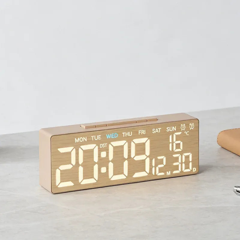 Réveil LED design avec température et date LeBonRéveil